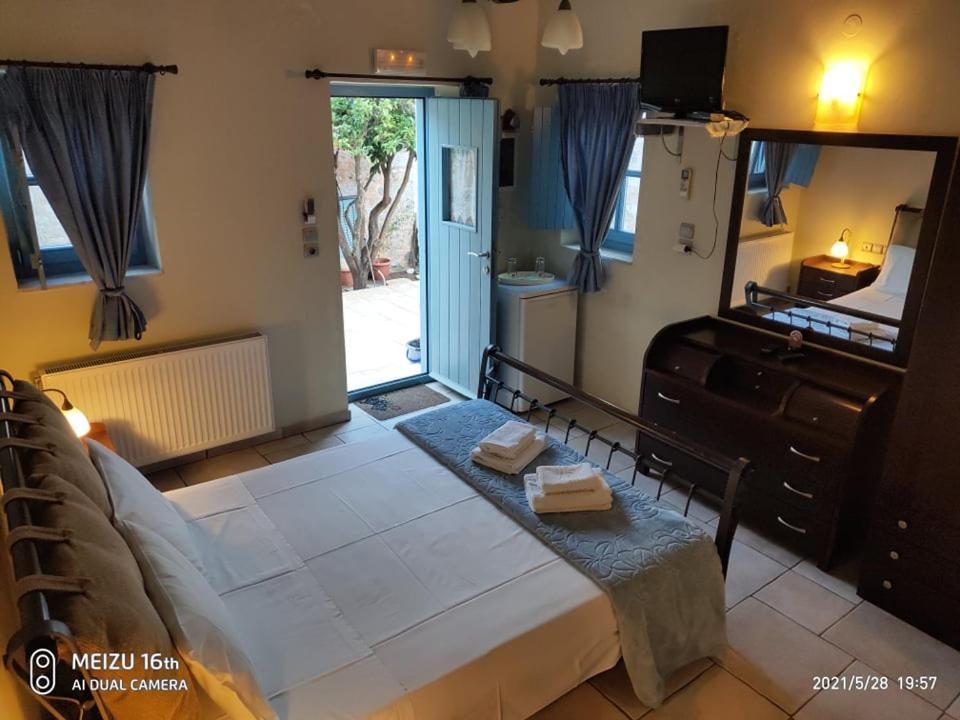 Petrounis Hotel Areopoli Exteriör bild