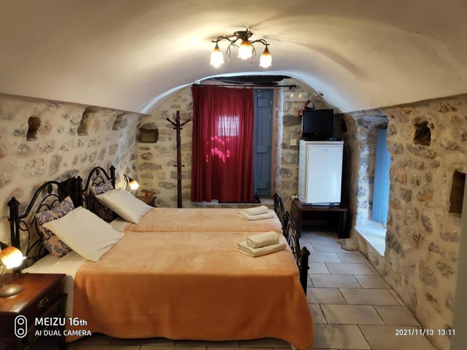 Petrounis Hotel Areopoli Exteriör bild
