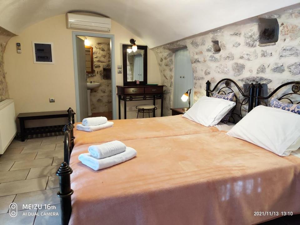 Petrounis Hotel Areopoli Exteriör bild
